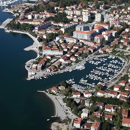 Guesthouse Lanca Tivat Exterior foto