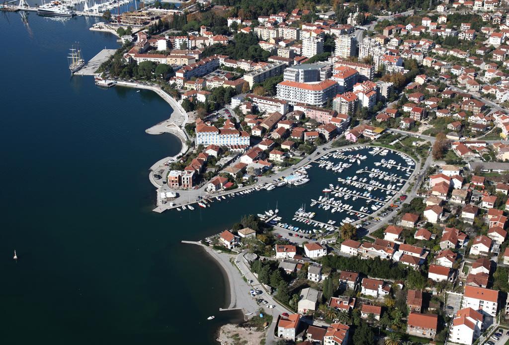 Guesthouse Lanca Tivat Exterior foto